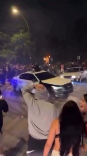 🇺🇸 New footage shows multiple victims lying on the ground as first responders arrive at Seattle Center minutes after Sunday’s mass shooting.Follow us -> LiveLeak