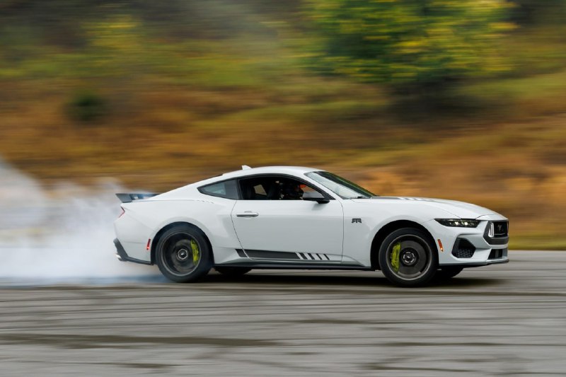 Ford Mustang RTR — первый заводской дрифт-кар 2