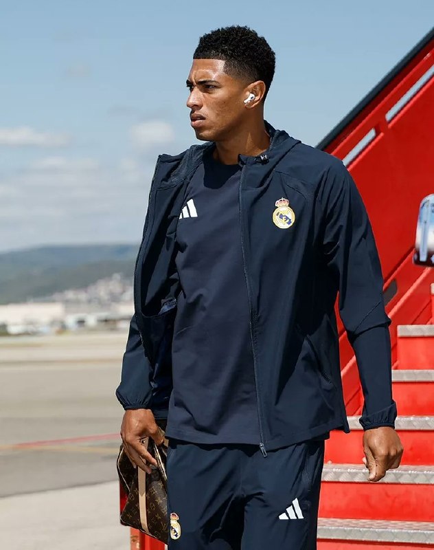 رئال مادرید | Real Madrid: Jude Bellingham🤍👑@FCRealMadrid |