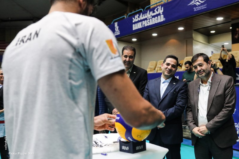 اخبار والیبال ایران ✔: 🔻سهشنبه؛ آخرین تمرین شاگردان پیاتزا با حضور وزیر ورزش و اصحاب رسانهآخرین تمرین تیم ملی والیبال مردان ایران پیش از اعزام