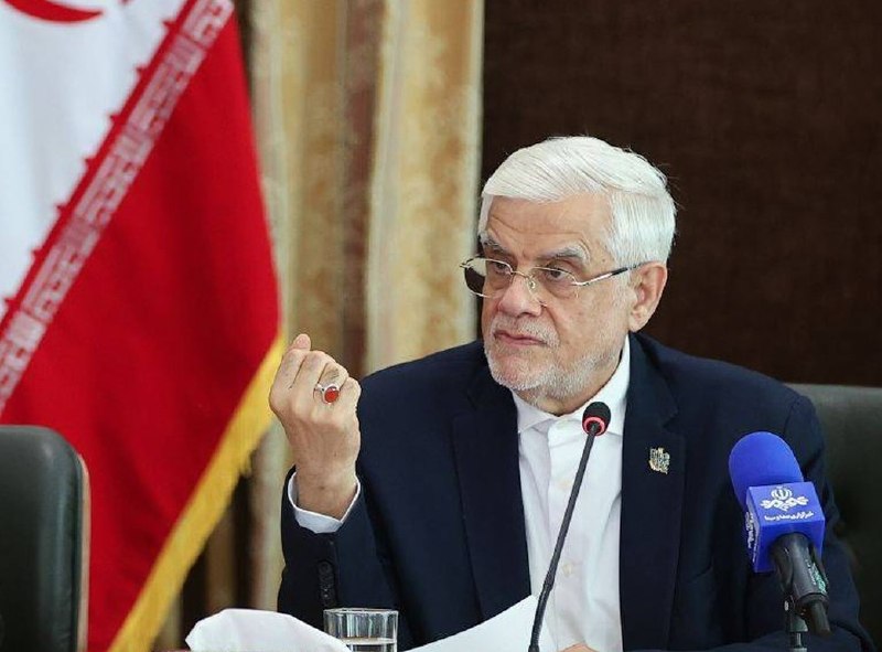 خبرگزاری میزان: محمدرضا عارف: دولت قصد ندارد سهمیه اول بنزین را کاهش دهد🔻معاون اول رئیسجمهور: در حال حاضر متوسط تولید بنزین در روز ۱۱۰