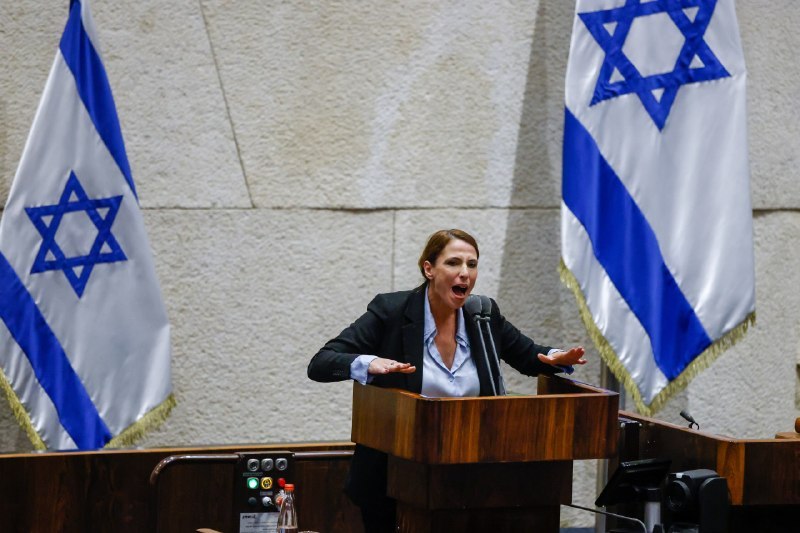 דפנה ליאל