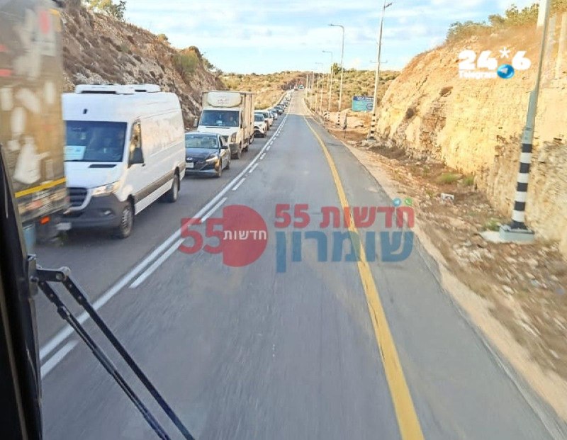 🇮🇱 Route 60: Heavy traffic from the Brown Park industrial area to the Git junction.
