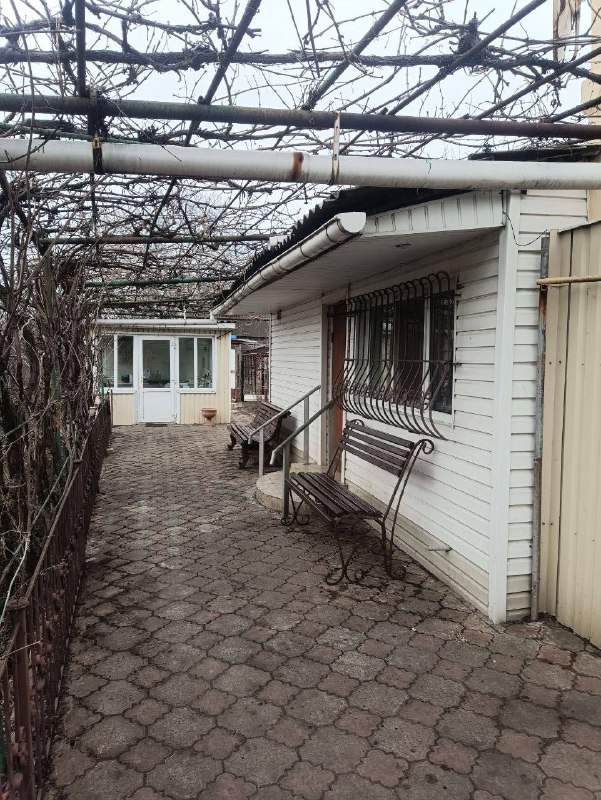 продам дом 🏡 📲+79493238443 - дмитрий калининский район, по ул. красина (ориентир горгаи) общая площа... - фотография - 1