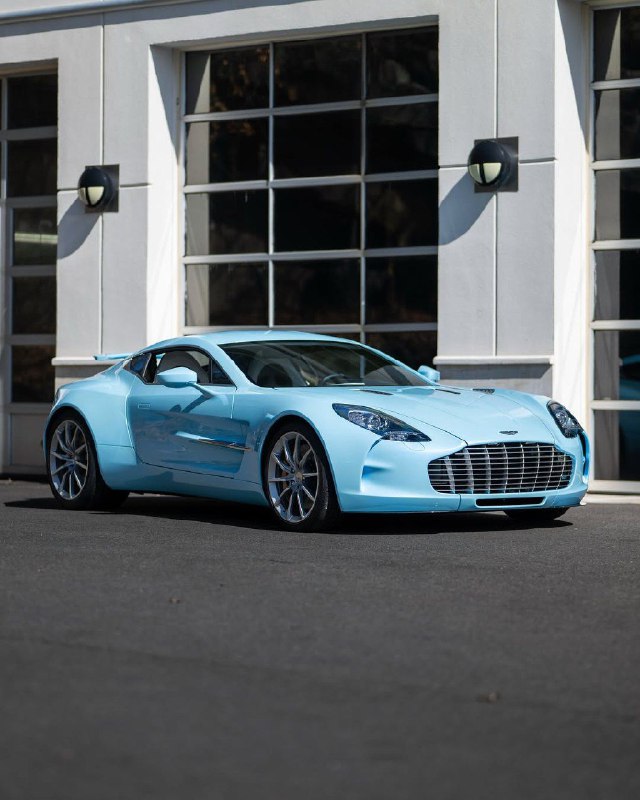 Aston Martin 1-77 9