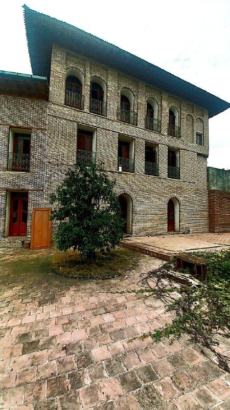 اینجا مازندران زیبا: ✅ اینجا مازندران زیبا🖼 زیبائیهای استان مازندران، ساری ، خانه فاضلیآب انبارنودوره قاجاریه و پهلوی📆 مرداد ۱۴۰۵ 📸 حمیدرضا ح