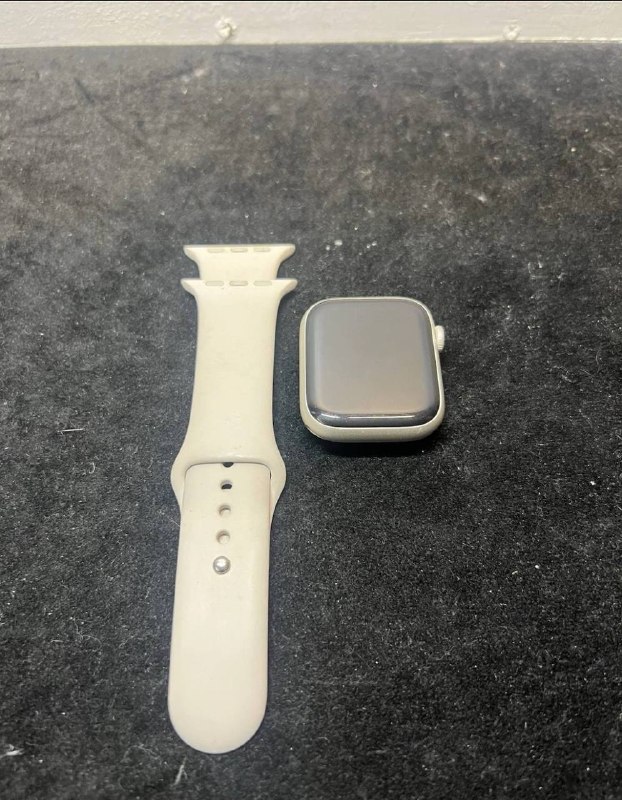 Apple Watch 9 Series и Xbox Controller