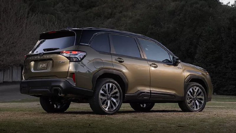Subaru представила гибридный Forester 2