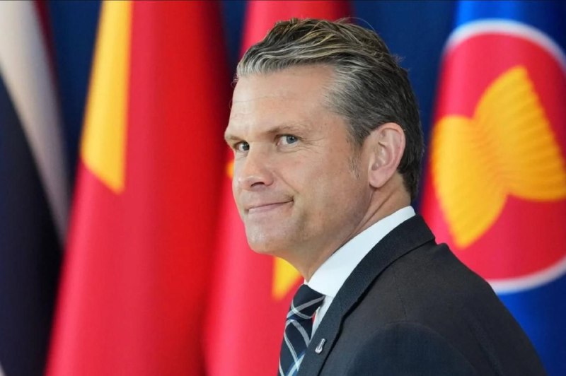 ארה"ב מציעה מסגרת הגנה חדשה ל- ASEAN שר ההגנה האמריקני פיט הגסת' הציע יצירת מסגרת מעשית לשיתוף פעולה ביטחונ…
