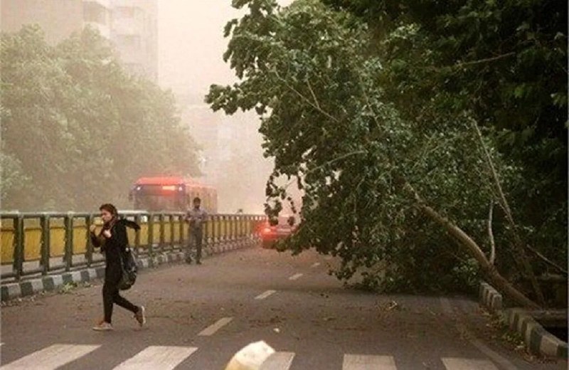 صراط نیوز | seratnews: 🟢 تهرانی‌ها آماده و مراقب باشند: تندباد و گردوخاک در راه است🔹اداره کل هواشناسی استان تهران با صدور هشدار سطح زرد از فعال