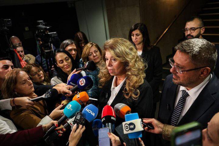 הכעס של תושבי בולגריה עם הקלפיות; מינוי הנשיא התעכב לסיבוב השני הבחירות לנשיאות בולגריה הסתיימו ללא תוצאה ו…