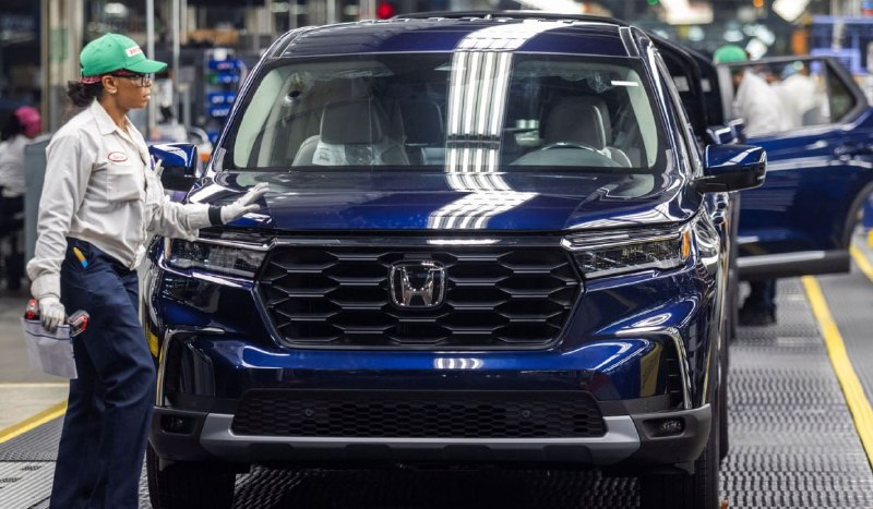 Электромобили и пошлины обрушили прибыль Honda на ...