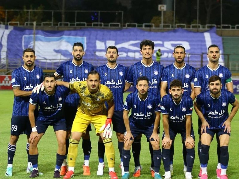 روزنامه ایران: ⭕️ گلگهر هم راه استقلال و تراکتور را رفت🔹 پس از استقلال و سپاهان، ظاهرا گلگهر سیرجان هم سومین باشگاهی است که نمیخواهد