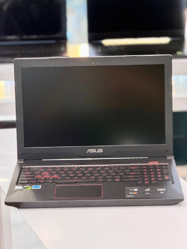 لپتاپ استوک ارزان به قیمت عمده: 🎮 ASUS ROG GL503⚙️ CPU: Intel Core i5-7300HQ (7th Gen)🧩 RAM: 16GB💾 SSD: 512GB🎮 GPU: NVIDIA GeForce GTX 1060 6GB🖥 Display