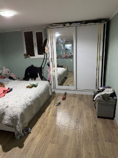 Продаётся коттедж 2 этажа,3 ком.(Азербайджанский центр)