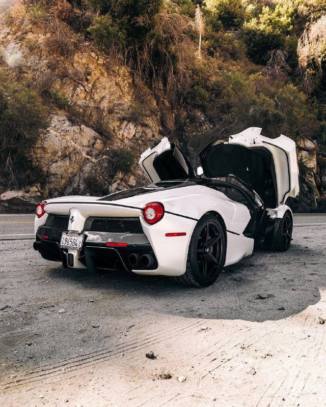 Ferrari 9