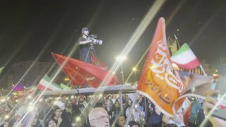 🎦 התכנסויות הלילה נמשכו בכיכר המהפכה