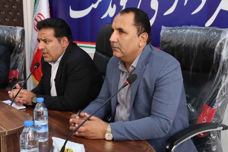 🇮🇷خلیف www.khelif.ir🇮🇷: 🔵💥نشست خبری شهردار و رئیس شورای اسلامی شهر کوهدشت با اصحابرسانه #قانون_حجاب_باید_اجرا_شود#امنیت_اتفاقی_نیست#برای_امنیت_