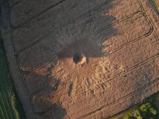 В Польше упала ракета. Ночью объявляли воздушную тревогуПольские власти утверждают, что в ночь на 30 июля якобы российское средство поражения нарушило воздушное пространство страны и упало на территории Люблинского воеводства.▪️ Премьер-министр Дональд Тус