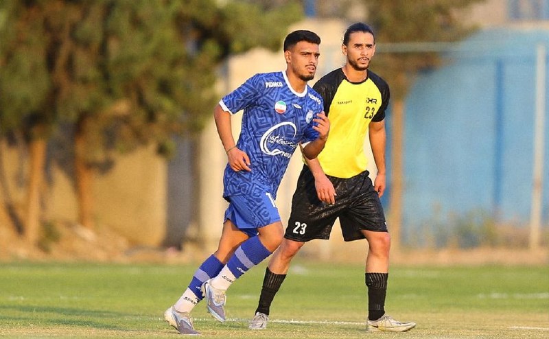 کانال هواداران ارتش آبی استقلال: حسام بایگان، محمدرضا شعباندر ابتدای فصل دو بازیکن از استقلال زاهدان(استقلال ب) توسط بختیاری زاده به تیم اصلی اضافه شدن و