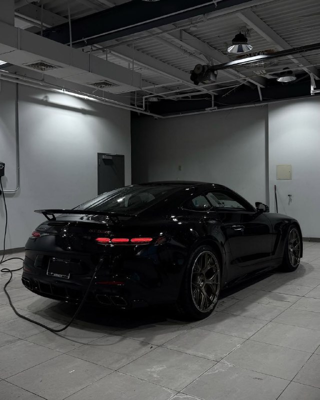 BATMAN NEW CAR: AMG GT 63 S E 840 HP 4.0-L V8 BITURBO 4MATIC+ Hybrid 6