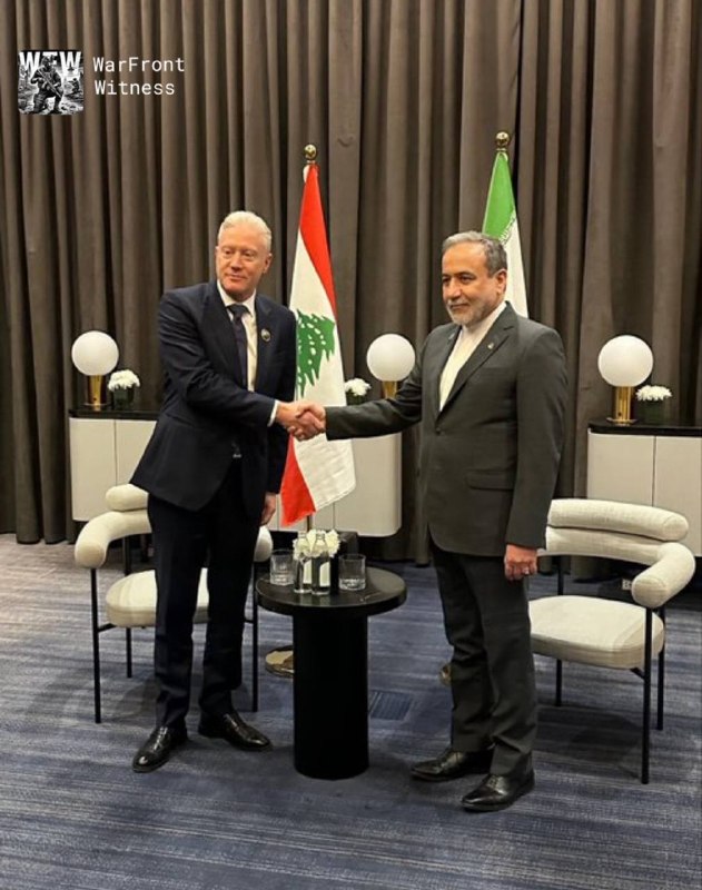 🇱🇧🇮🇶🇮🇷 Lebanese Foreign Minister Youssef Raji in a meeting with Iranian Foreign Minister Abbas Arakhchi on the sidelines of the 52nd session of the Council of Foreign Ministers of the OIC in Baghdad: