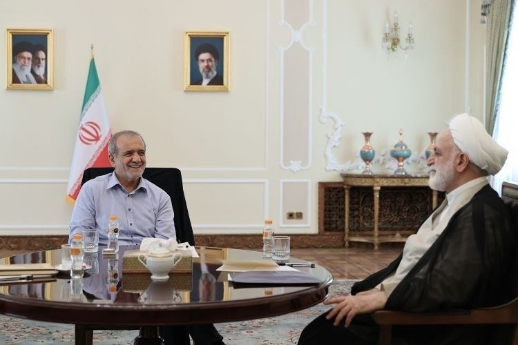 رویداد۲۴: 🔺برگزاری نشست سران قوا به میزبانی رئیسجمهور🔸نشست مشترک سران قوای مجریه، مقننه و قضائیه امروز به میزبانی رئیس جمهور در ن