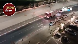 🇮🇱 'Meitav - Beit Shemesh News' The firefighters achieved full control of the fire' The fire was in two centers, 3 fire engines and police on the scene. National Fire and Rescue.