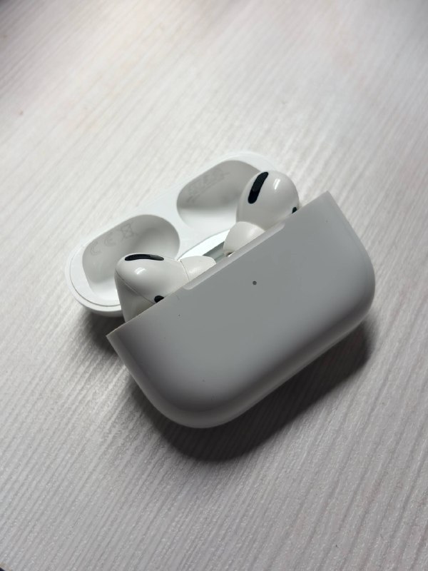Apple AirPods Pro 1 — фото 1