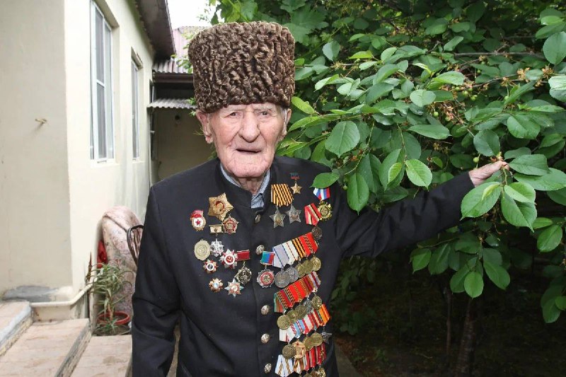 На 103-м году жизни скончался Герой России Ибрагим-Паша Садыков. фото