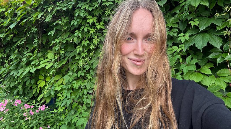 Уехала к бабушке за воспоминаниями из детстваВажная часть жизни, которую я отодвинула в сторону на многие годы — лет 10. Сама себя наказала, отказавшись от такой красоты 😍Уехала к бабушке за воспоминаниями из детстваВажная часть жизни, которую я отодвинула в сторону на многие годы — лет 10. Сама себя наказала, отказавшись от такой красоты 😍