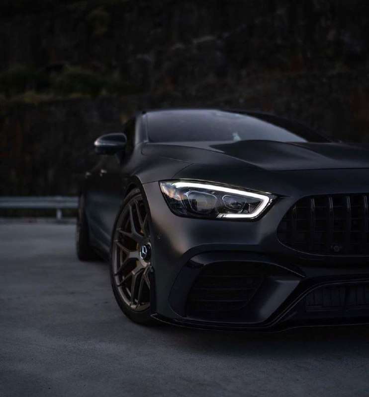 Mercedes-AMG GT63 S 2