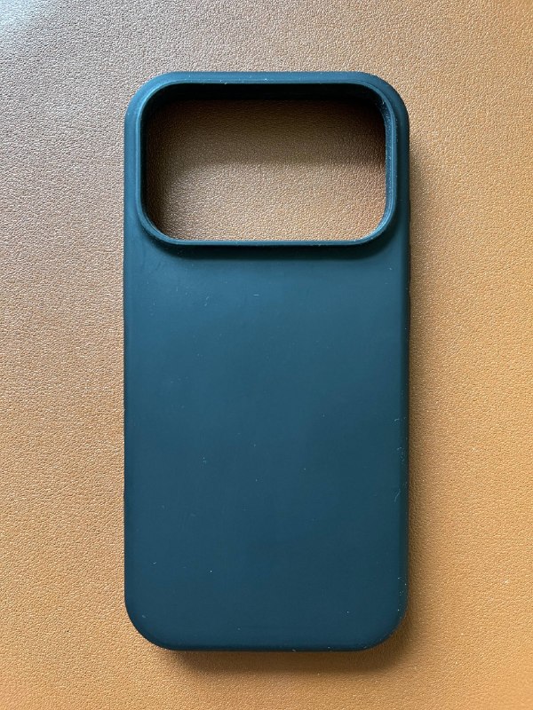 Чехол на 17 Pro — фото 1