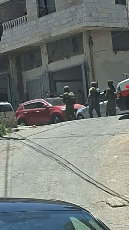 המשך פריסת כוח חי"ר בליווי קצין מרחב ברחוב אלבאשה...