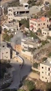 בתיהם של המחבלים מאחורי הפיגוע בצומת יהודה פוצצו על ידי צה"ל בחברון. הפיגוע, לפני שבוע, הותיר שני חיילים נר…
