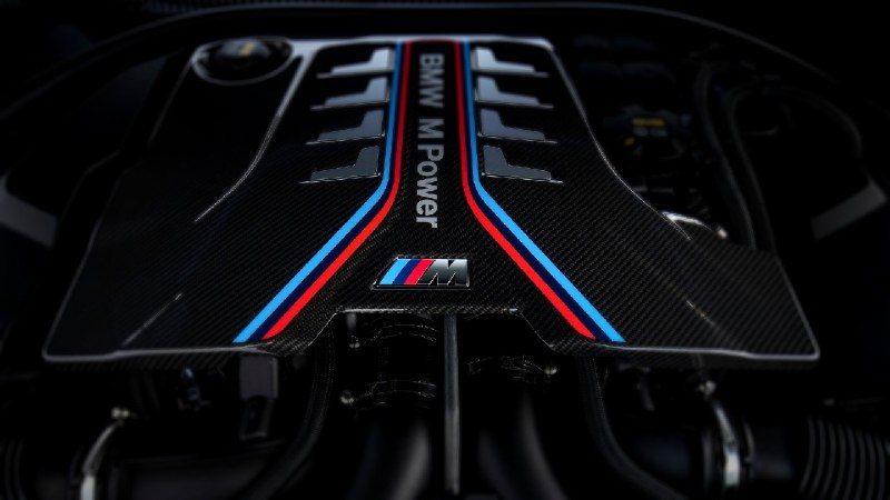 Говорят, следующий BMW M3 больше не повторит “ошибку” M5: в CarBuzz утверждают, 