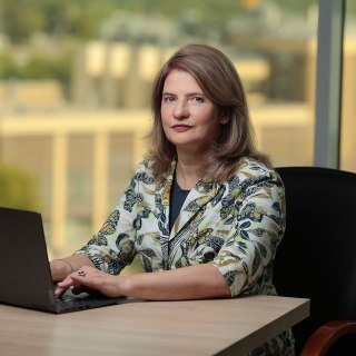 Удалять новости о причинах банковского сбоя требовал РКН  Роскомнадзор потребовал от «Двача» удалить пост о связи вчерашних банковских сбоев с блокировками цензурного ведомства. По версии РКН, материал «направлен на дестабилизацию общественно-политической…