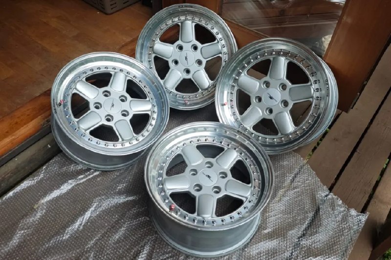 17×7.5″ и 17×8.5″ — звучит как “просто колёса”, но AC Schnitzer Type 1 снова игр