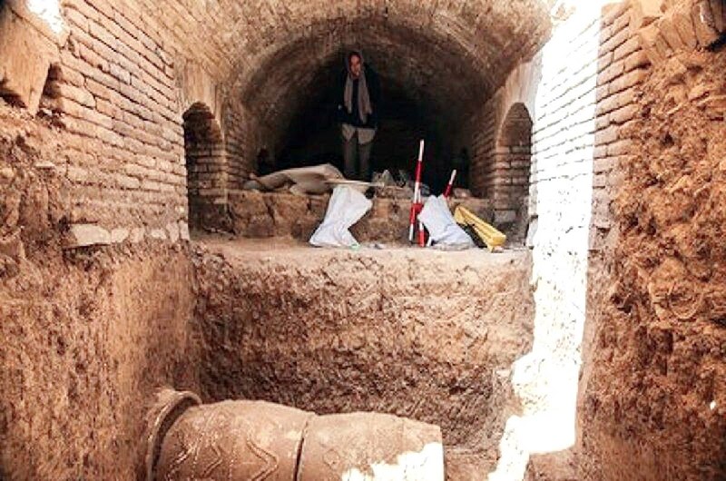کانال ۲ امرداد: همراه با سه اثر تاریخی اصفهان؛کمرزرین و شهر زیرزمینی کردعلیا ثبت ملی شدکمرزرین اصفهان، شهر زیرزمینی کردعلیا و سه اثر تار