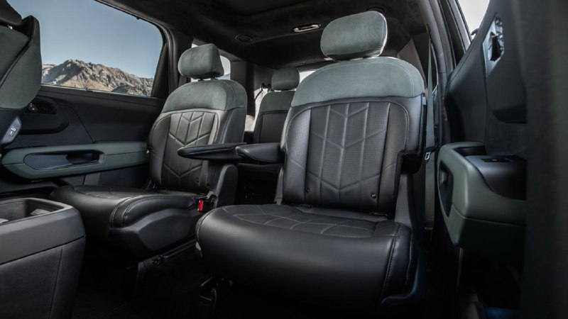Новый гибридный Kia Telluride вышел в США 4
