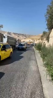 כוחות הכיבוש סגרו את המחסום הצבאי "קונטיינר" מדרום מזרח לירושלים, והפריעו הבוקר לתנועת התושבים.