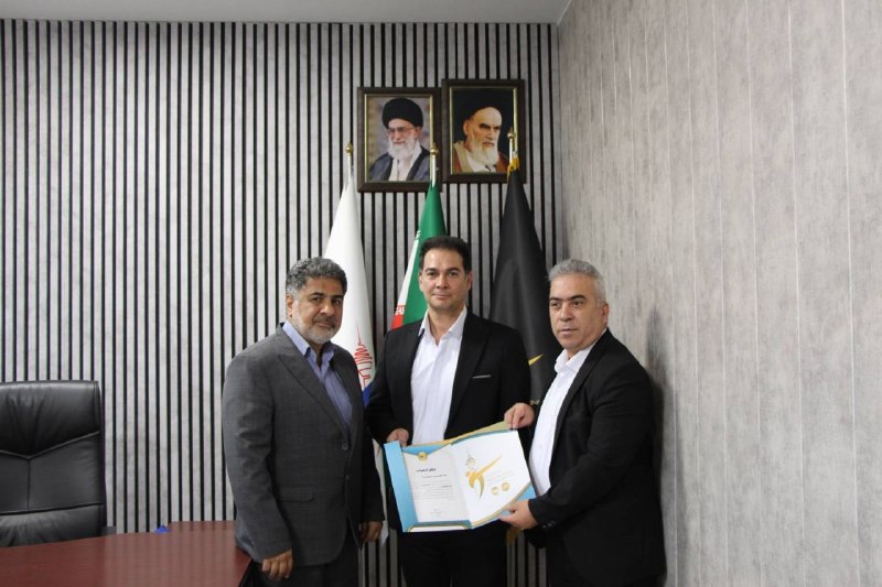 اخبار تکواندو استان تهران: طی حکمی از سوی جناب دکتر مجتبی نظری رئیس هیئت تکواندو استان تهرانآقای محمد رضا مهدی زاده به عنوان سر مربی تیم تکواندو ر