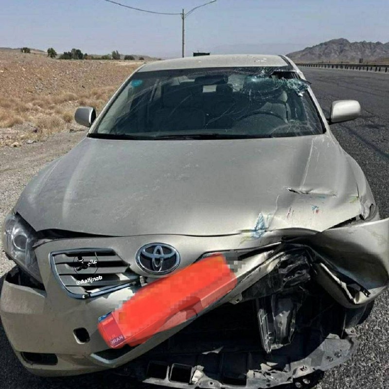 کهن دیارم سنگسر: تصادف شدید علیرضا افتخاری در جاده اصفهان ـ تهران🔹در پی تصادف خودروی علیرضا افتخاری خواننده معروف با یک کامیون، سر این خو