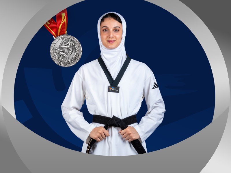 ایسنا ✔: 🥈مدال نقره بر گردن زرین‌کمر🔹حنا زرین‌کمر، بعد از رسیدن به فینال مسابقات قهرمانی آزاد زنان جهان؛ با شکست مقابل لائورن‌ وی
