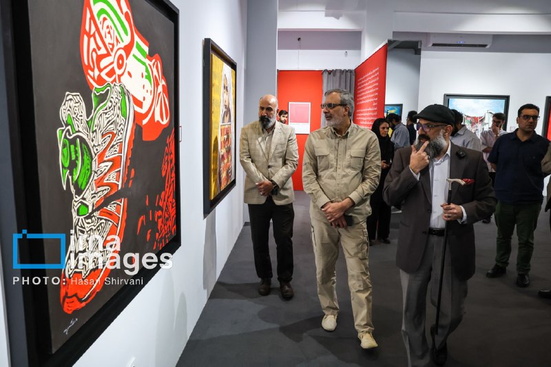 Hossein Jabri Ansari, Director General of the IRNA news agency, visited the group art exhibition of Minab School