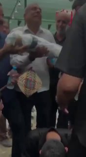 🤔 דובר משרד החוץ האיראני לרגל קבורת שרידי ילדי מינב שנמצאו לאחרונה: "מה רצית לעשות עם השרידים של הילדים של…