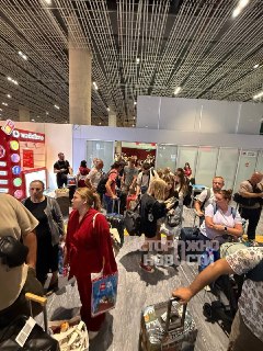 Турецкая авиакомпания Pegasus стала отменять рейсы в Россию после заявления Зеленского о закрытии воздушного пространства РФПассажиры рейсов авиакомпании Pegasus рассказали изданиям «Пост-» и «Осторожно, новости», что их сегодняшние рейсы из Турции в Росси