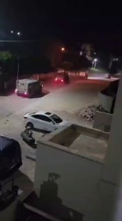 כוח של צבא הכיבוש מסתער על הכפר פקואה, מזרחית לג'נין.