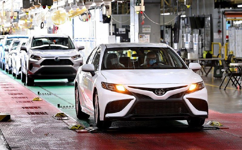 Компания Toyota стала мировым лидером по количеству проданных машинToyota уже че
