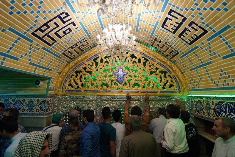 الباقيات الصالحات: ستشرق يا عَزيزنا إِنّ غَداً لنَاظره قَرِيب 🌿 ... "اللهُم عجل لوليك الفرج" 🤲 ...#تصبحون_على نور الحجة المنتظر عجل الل